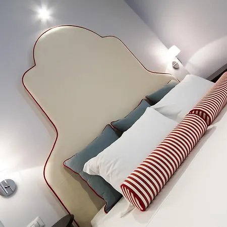 Residenza Degli Artisti Guest house 4*