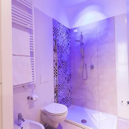 Residenza Degli Artisti 4* トリエステ