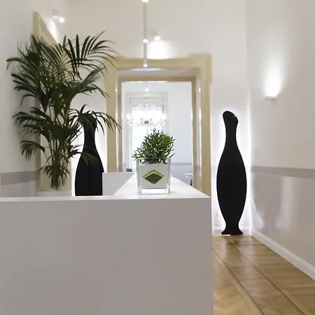 Residenza Degli Artisti Guest house 4*